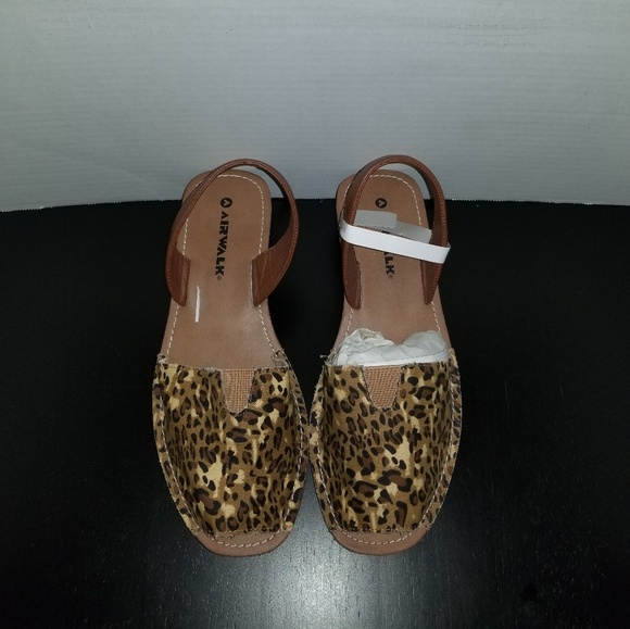 Airwalk Shoes - NWT Airwalk Sandals